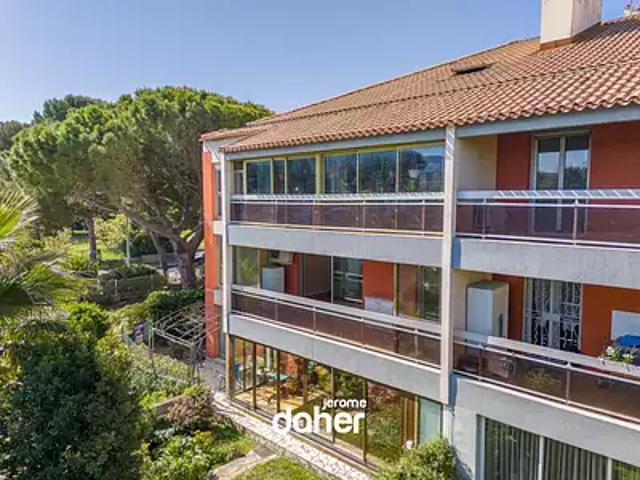 Marseille 8ème 13008 Achat / Vente appartement 6 pièces t6