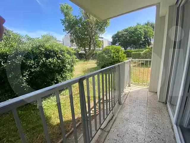 Marseille 8ème 13008 Location appartement 1 pièce t1 balcon
