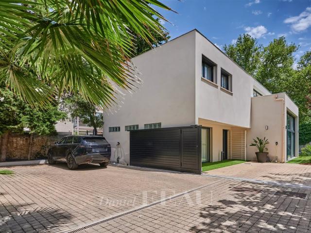 Marseille 8ème Maison contemporaine avec piscine 259m² Marseille 8ème