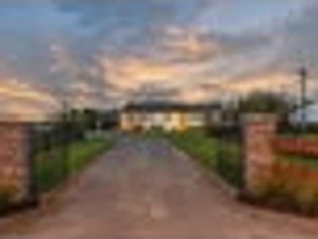 Marshland, 3 bedrooms, $800 pw