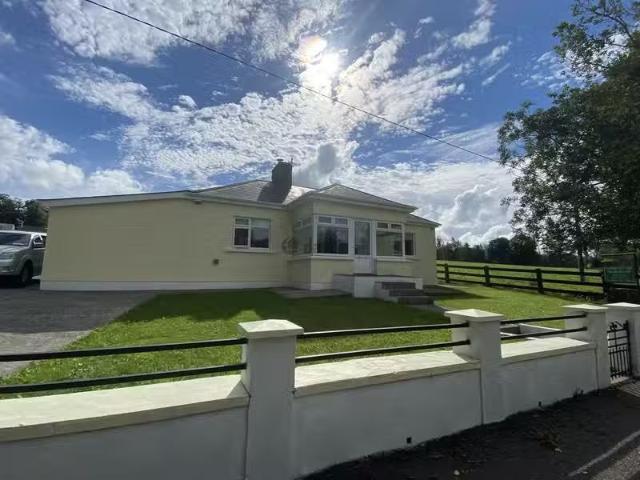 Marshtown, Ballyduff, Co. Waterford is for rent