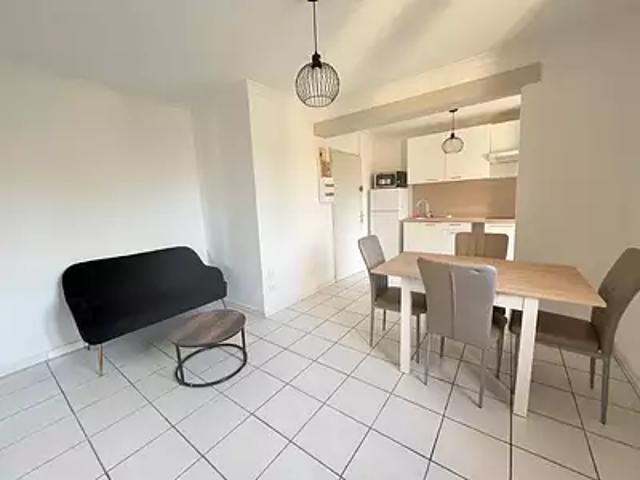 Marsillargues 34590 Location appartement 2 pièces t2 au dernier étage