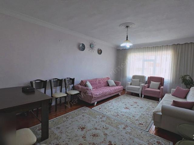 MARS'tan Y. BEYAZIT'ta TRAFİK PİSTİNE YAKIN SATILIK 3+1 DAİRE