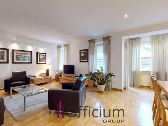 Marsz. Ferdynanda Focha 180 m², Radom