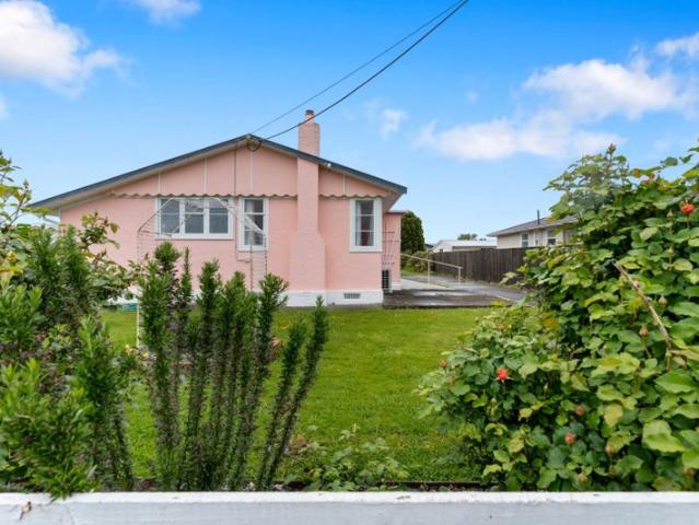 masterton, 3 bedrooms