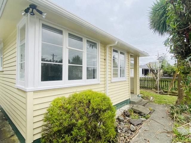 masterton, 3 bedrooms