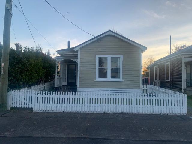 masterton, 2 bedrooms