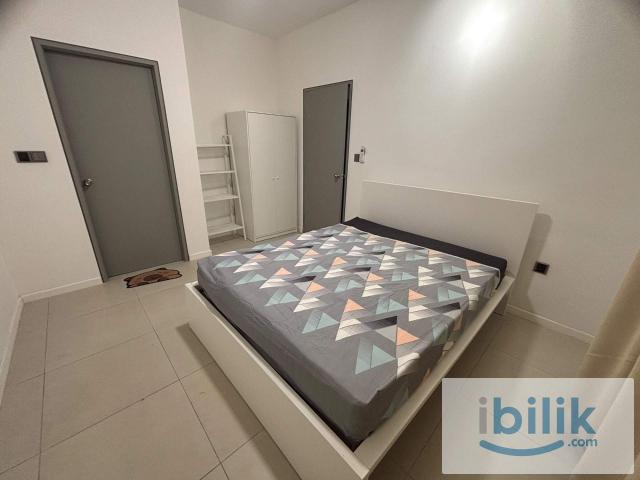 Master Bedroom Tebrau