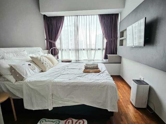 Master Bedroom with Ensuite in Pasir Ris Condo – Female Tenant Only