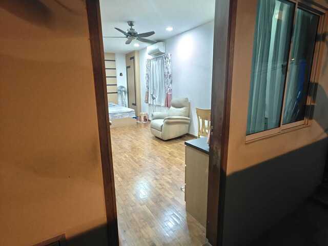 Master bedroom with private ensuite bathroom available