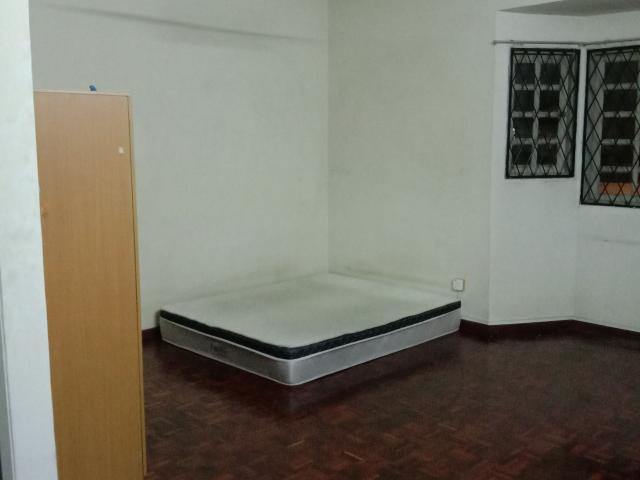 Master bedroom at Taman Inderawasih for rent