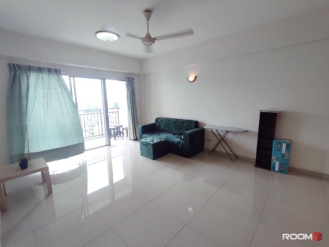 Master bedroom at Ken Damansara 1