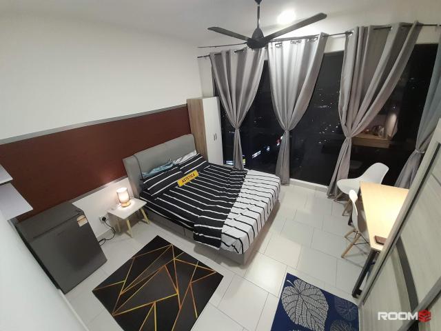 Master Bedroom Attach Bathroom For Rent Astetica Residence The Mines Seri Kembangan UPM Serdang