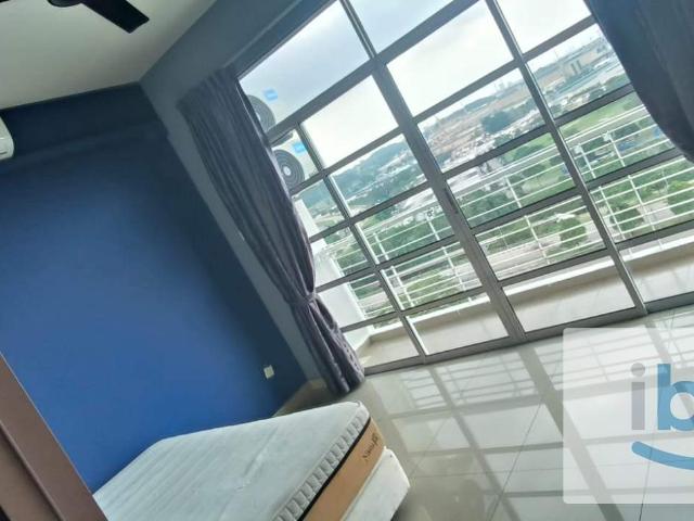 Master Bedroom, Balcony Room, Medium Room
