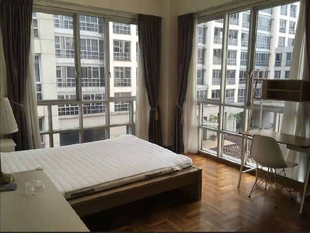 Master Bedroom Clark Quay  Robertson Quay