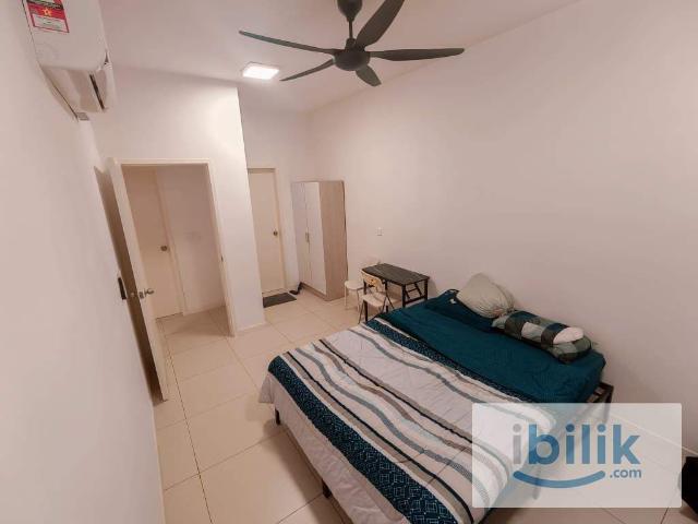 MASTER BEDROOM FOR RENT @ VIERRA RESIDENCE, KINRARA