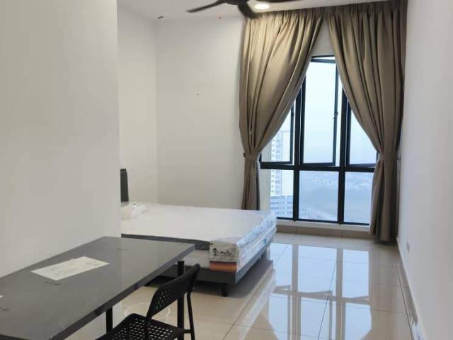 Master Bedroom Fully Furnished Rooms for Rent @ Residensi Topaz | WiFi Included | Students & Working Professionals
