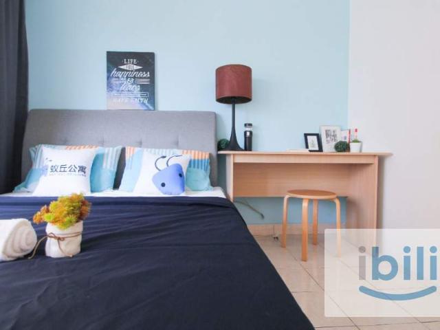 Master Bedroom @ Palm Spring Condo Kota Damansara