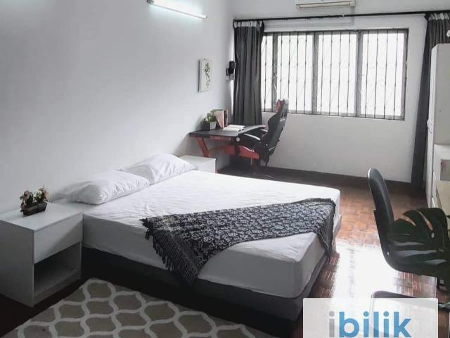 Master bedroom SS2