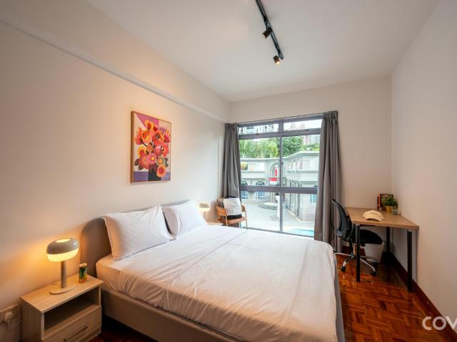 Master Ensuite Room Cove 491 @ Emerald Park