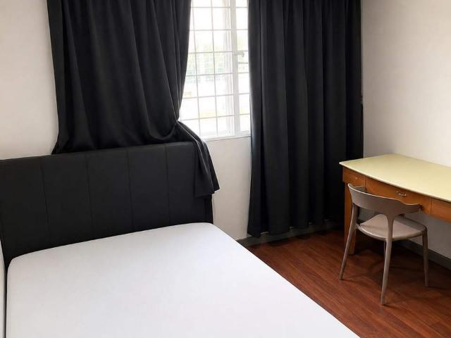 Master Queen Bedroom @ Kepong City Next to MRT Station fot rent