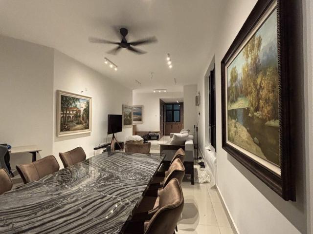 Master Room + 1 Car Park at Chymes Gurney | 600m to Damai LRT, 2 Stops to KLCC LRT