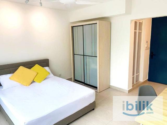 Master Room 2 min walk to LRT 18min to KLCC