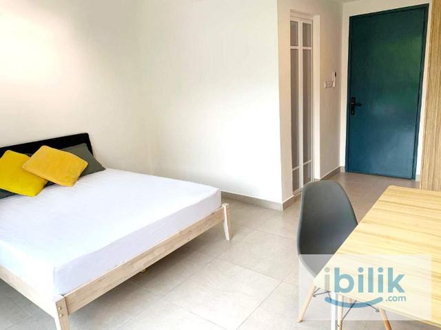 Master room ️ 2 min walk to lrt wangsa maju