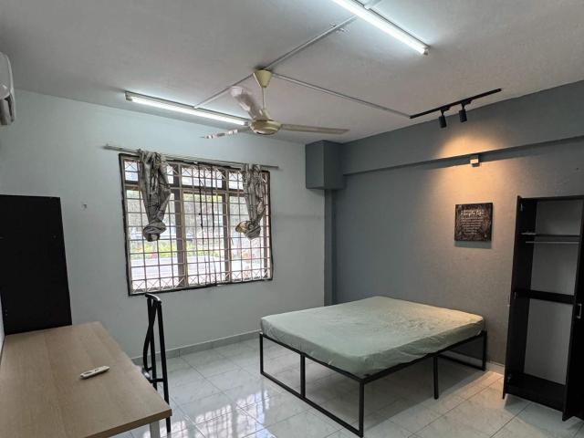 MASTER ROOM @ Vista Komanwel B | RM900 | PRIVATE BATHROOM
