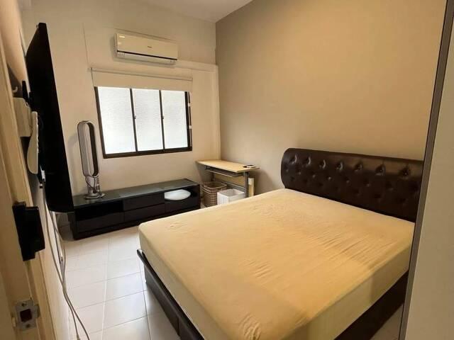 Master room w attached bathroom avail in marine parade/ east coast