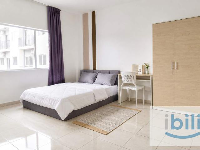 Master Room | Walk to LRT/KTM | Utilities + WiFi Included | Amansuri City