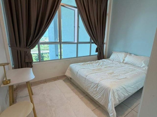 Master Room With Fully Furnished Female Rent Only @ The Zizz Damansara Damai