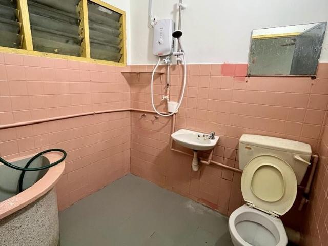 Master room with private bath in PJ, near UM