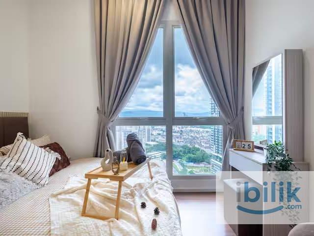 Master Room with Private Bathroom | Near MRT Maluri | Lavile Residence