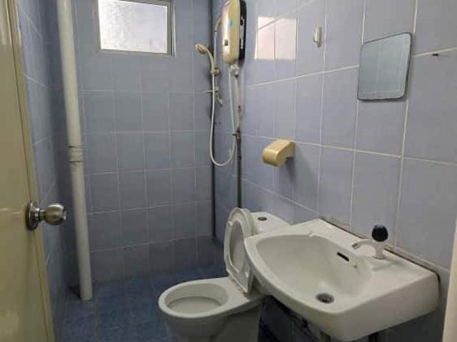 Master room angkasa condominium @ ucsi