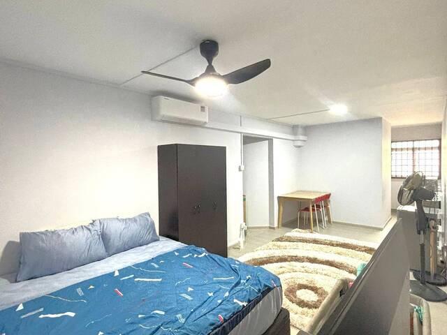 Master room at 412 Woodlands Street 41 No agent fee