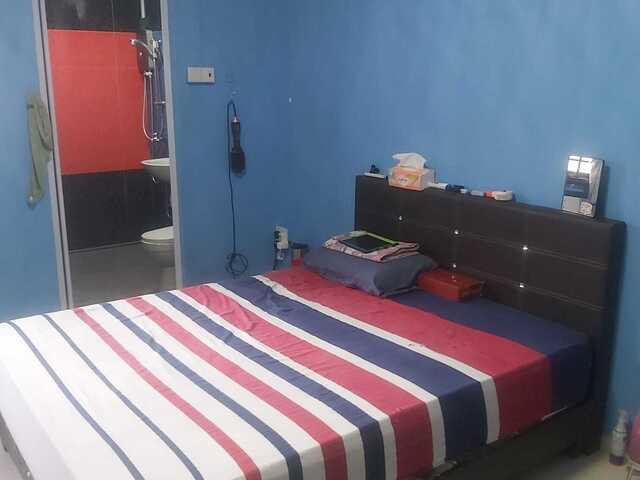 Master room at 602 hougang avenue 4 for rent! Aircon wifi!