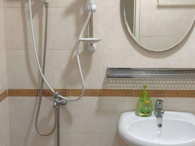 Master room at 239 Bukit Batok East Avenue 5. No Agent Fee