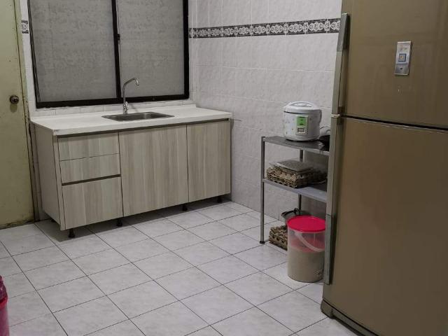 Master Room at Taman Mount Austin, Johor Bahru