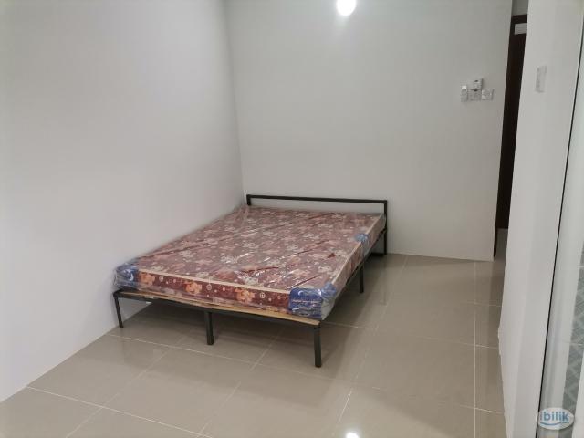 Master Room at Taman Serdang Raya, Seri Kembangan