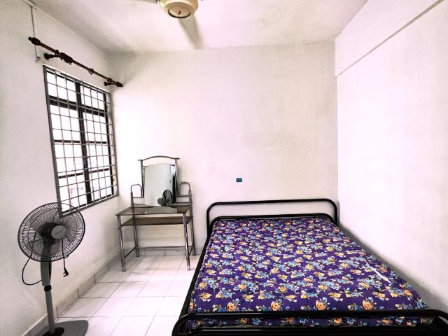 Master Room at Tropika Paradise, UEP Subang Jaya