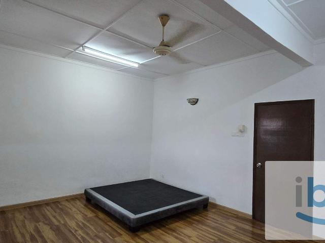 Master Room at USJ 9, UEP Subang Jaya