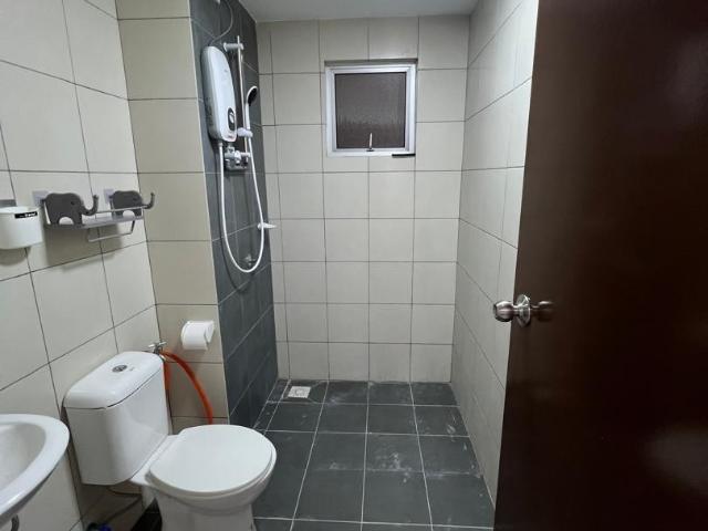 Master Room at Astetica Residences, Seri Kembangan