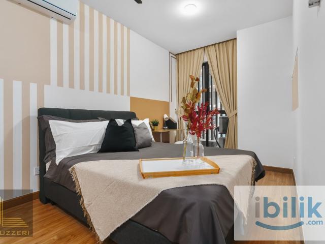 Master Room at AraTre Residence Near to Citta Mall & LRT Ara Damansara
