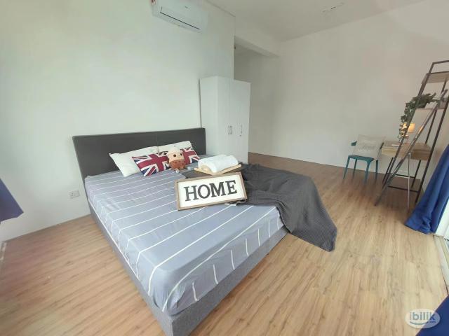 Master Room at Arte, Kuchai Lama