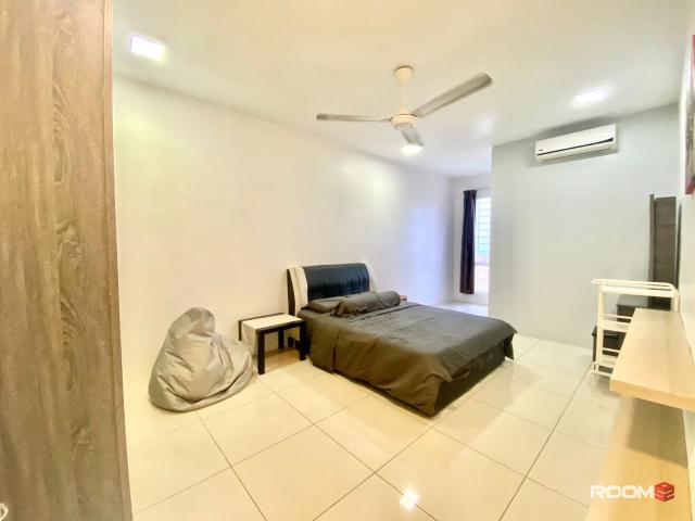Master Room at Bandar Sungai Long, Kajang, Bilik Sewa Bdr Sungai Long { } UTAR, Broga, BMC, Twin Palm