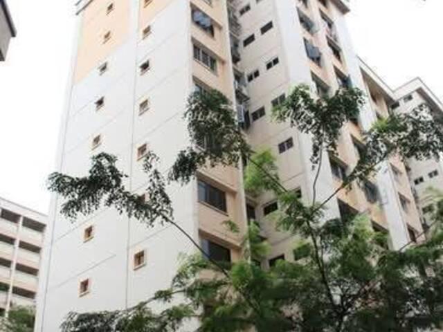 Master room at Blk 867 Yishun Street 81, Near to Khatib MRT!