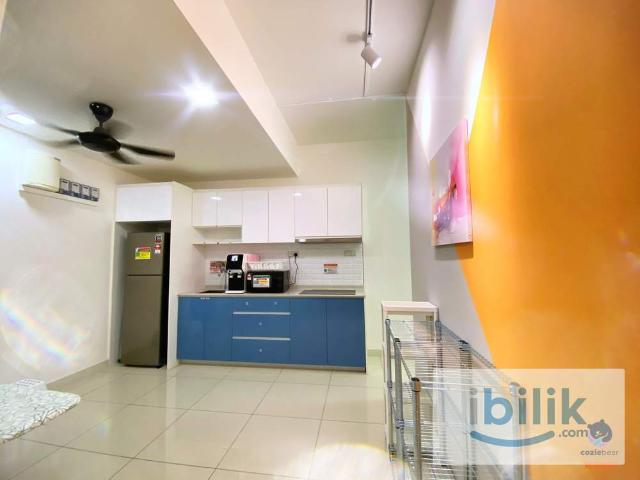 Master Room at Continew Residence