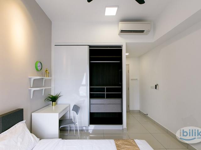 Master Room at D'Sara Sentral Serviced Apartment, Shah Alam