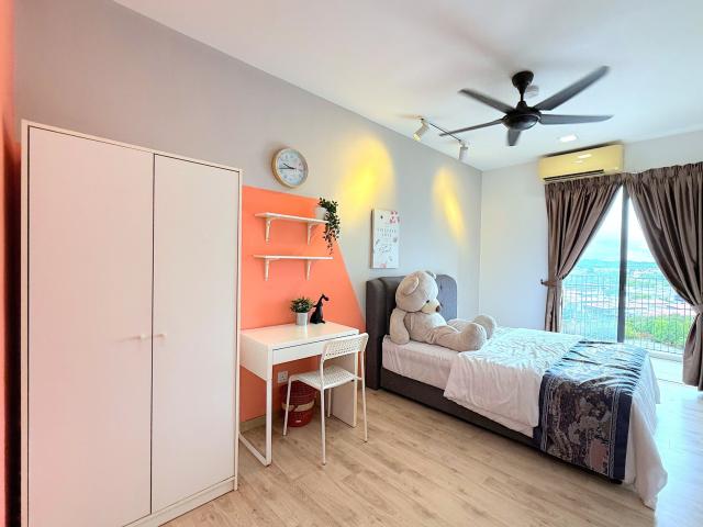 Master Room at Emporis, Kota Damansara